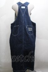 画像4: PINK HOUSE / White Cloverリース＆sleeping rabbit刺繍デニムジャンパースカート  青 S-26-04-30-039-LO-OP-AS-ZS (4)