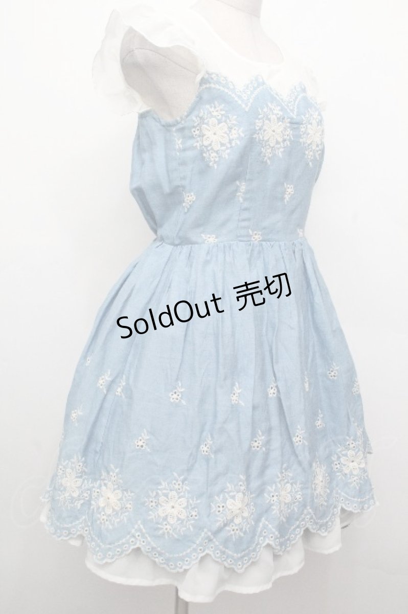 画像3: axes femme / 刺繍入りワンピース  サックスｘアイボリー S-26-05-02-037-AX-OP-HR-ZS (3)