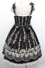 画像2: Angelic Pretty / すずらんBouquetジャンパースカート  黒 S-26-05-02-045-AP-OP-HR-ZS (2)