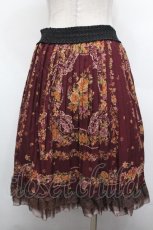 画像2: axes femme / スカーフ柄プリーツスカート  ワイン S-26-05-02-055-AX-SK-HR-ZS (2)
