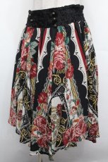 画像3: axes femme / スカーフ柄イレギュラースカート  黒 S-26-05-02-057-AX-SK-HR-ZS (3)