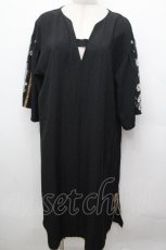 画像1: axes femme / チュール×花刺繍ワンピース  黒 S-26-05-03-043-AX-OP-HR-ZS (1)