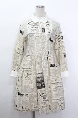 画像1: Fi.n.t / 新聞柄ワンピース  キナリ S-26-05-04-044-CA-OP-HR-ZS (1)