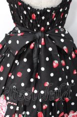 画像5: Angelic Pretty / Milky Berryホルターネックジャンパースカート  黒 S-26-05-04-058-AP-OP-HR-ZS (5)