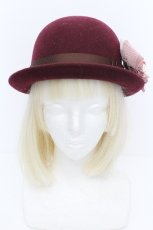 画像2: axes femme / BIGガーデン付ボーラー帽  ワイン S-26-05-05-1029-AX-AC-AS-ZS (2)