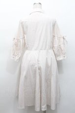 画像2: axes femme / レースキャミ付きシャツワンピース  オフ S-26-05-06-032-AX-OP-HR-ZS (2)