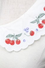 画像3: Fi.n.t / チェリー刺繍トップス  アイボリー S-26-05-07-018-CA-TO-HR-ZS (3)