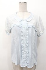 画像1: axes femme / レース襟付きブラウス  サックス S-26-05-07-028-AX-BL-HR-ZS (1)