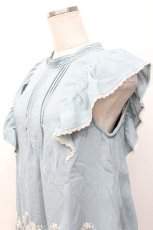 画像3: axes femme / 裾刺繍ノースリブラウス  サックス S-26-05-07-029-AX-BL-AS-ZS (3)