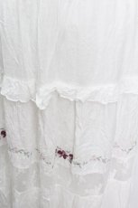 画像5: axes femme POETIQUE / フラワー刺繍ピナフォアワンピース  白 S-26-05-08-031-AX-OP-AS-ZS (5)