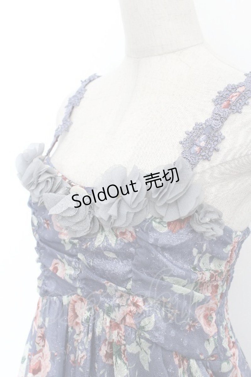 画像3: axes femme / 胸元フラワーモチーフ付きレースキャミワンピース  ブルー S-26-05-08-039-AX-OP-TE-ZS (3)