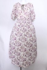 画像1: Fi.n.t  / 花柄フレアー袖オフショルワンピース F ラベンダー S-26-05-15-039-LO-OP-SZ-ZS (1)