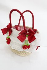 画像2: axes femme kawaii / いちごあみぐるみ付カゴバッグ  赤 S-26-05-15-001-AX-BG-HR-ZS (2)
