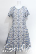 画像1: Jane Marple Dans Le Salon / 刺繍ストライプワンピース  サックスｘグレー S-26-05-17-020-JM-OP-AS-ZS (1)