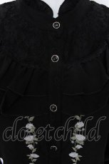 画像3: axes femme / フロントバラ刺繍フリルブラウス  黒 S-26-05-20-020-AX-BL-AS-ZS (3)