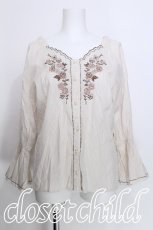 画像1: axes femme / 刺繍使いボリューム袖ブラウス M ベージュ S-26-05-25-039-AX-BL-HR-ZS (1)