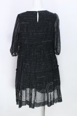 画像2: Jane Marple / シアーロゴのコットドレス  黒 S-26-05-27-022-JM-OP-AS-ZS (2)