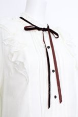 画像4: axes femme / ベロアリボン付フリルブラウス  オフ S-26-05-29-030-AX-BL-HR-ZS (4)