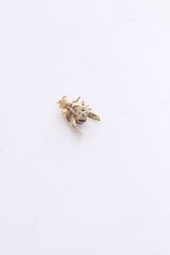 画像2: Q-pot. / ハチ ノ ヒトサシ ピアス  ゴールド S-26-05-29-005-QP-OP-HR-ZS (2)