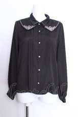 画像1: axes femme / レイヤードカラー刺繍ブラウス  黒 S-26-05-29-041-AX-BL-HR-ZS (1)