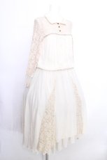 画像2: axes femme / ブローチ付きロングワンピース  キナリ S-26-05-29-049-AX-OP-HR-ZS (2)