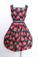 画像3: Jane Marple / Strawberry Meets Logo バックフリルドレス  黒 S-26-05-29-059-JM-OP-HR-ZS (3)