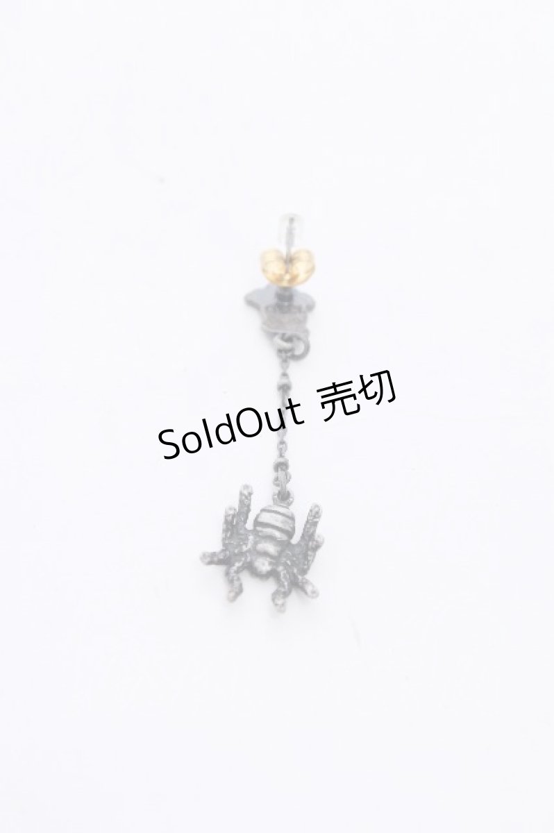 画像2: Q-pot. / スパイダーピアス  シルバー S-26-05-29-011-QP-AC-HR-ZS (2)