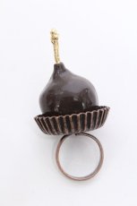 画像1: Q-pot. / サクランボンボンショコラリング  ブラウン S-26-06-02-1003-QP-ZA-HR-ZS (1)