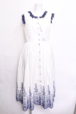 画像1: Moi-meme-Moitie / Rose Garden刺繍サンドレス 9 白ｘ青 S-26-06-07-029-MO-OP-AS-ZS (1)