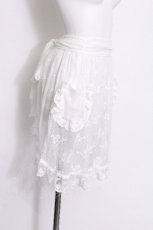 画像2: Eri Aino's collaboration / TT*AINレースエプロン M ベージュ S-26-06-11-014-LO-ZA-HR-ZS (2)