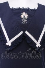 画像5: axes femme POETIQUE / リボン付きューリップ刺繍ブラウス  紺 S-26-06-11-023-AX-BL-AS-ZS (5)