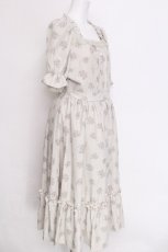 画像3: m petit by misako / NINA'S 花柄スクエアネックワンピース  ベージュ S-26-06-12-041-LO-OP-HR-ZS (3)