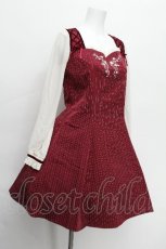 画像2: axes femme POETIQUE / 刺繍入りストライプワンピース  ワイン S-26-06-16-025-AX-OP-AS-ZS (2)