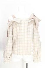 画像2: axes femme / チェックオフショルリボンプルオーバー  ベージュ S-26-06-18-010-AX-TO-AS-ZS (2)