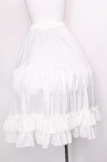 画像2: axes femme kawaii / ミディフリルペチスカート  白 S-26-06-19-054-AX-SK-AS-ZS (2)
