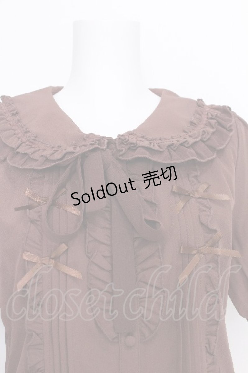 画像4: axes femme POETIQUE / リボンフリル半袖ブラウス  モカ S-26-06-26-026-AX-BL-AS-ZS (4)