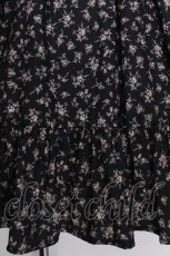 画像6: Ank Rouge / 小花柄シャーリングワンピース  黒 S-26-07-05-049-CA-OP-AS-ZS (6)