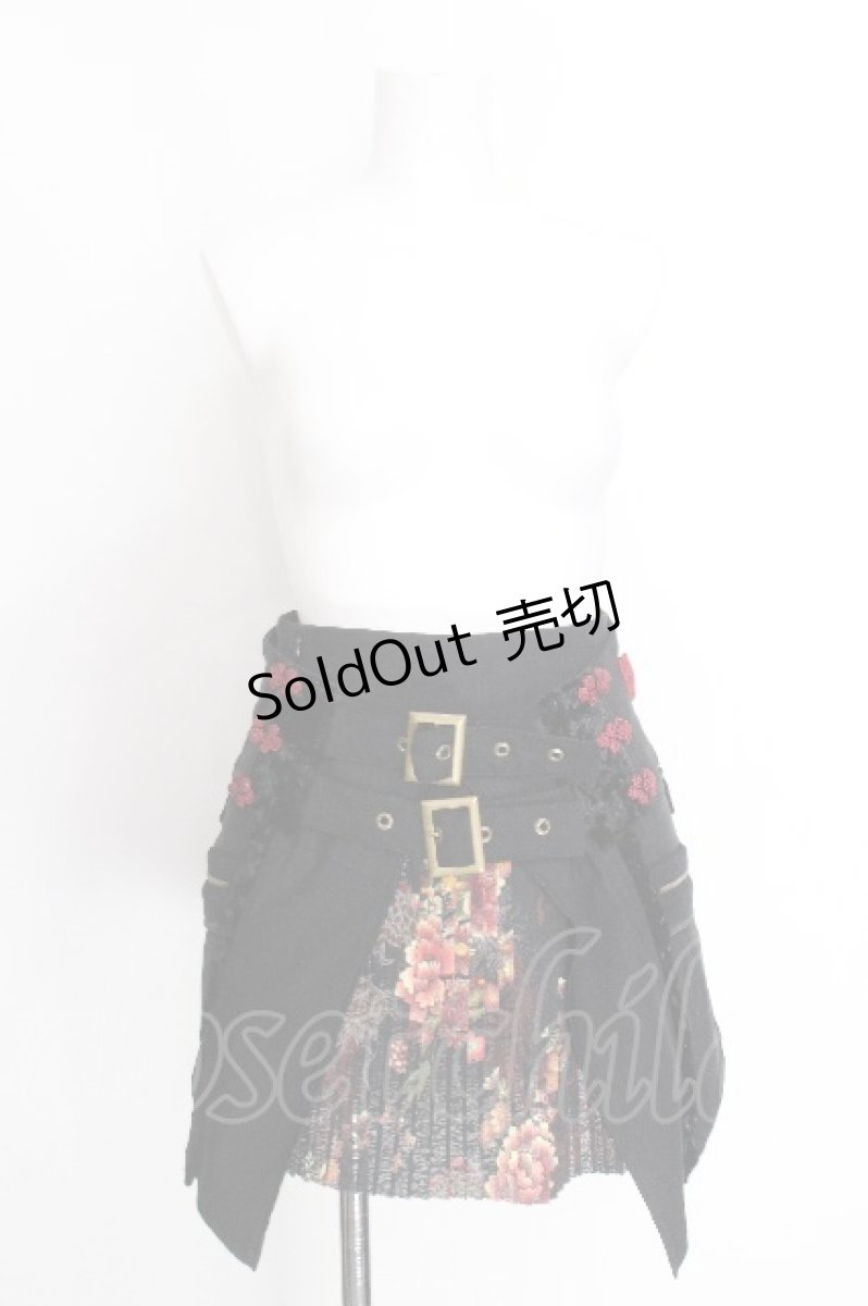 画像1: Ozz On / チャイナ2連ベルトオーバースカート&フラワープリーツスカートセット  黒ｘ赤 S-26-07-11-053-OO-SK-HR-ZS (1)