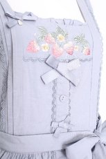 画像2: NyaNya（海外ロリータブランド） / Strawberry Flowers on thr Hill ジャンパースカート  サックス S-26-07-16-034-LO-OP-TE-ZS (2)