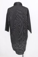 画像2: NieR Clothing / ストライプシャツ  黒ｘ白 S-26-07-16-016-PU-BL-AS-ZS (2)