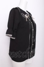 画像2: axes femme POETIQUE / 立体バラスカラップ襟半袖ブラウス  黒 S-26-07-21-027-AX-BL-AS-ZS (2)