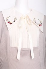 画像5: axes femme / ストロベリー刺繍ワンピース  オフ S-26-07-21-030-AX-OP-AS-ZS (5)