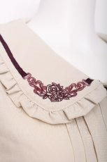 画像5: axes femme POETIQUE / リボンタイ付ローズ刺繍ブラウス  オフ S-26-07-21-013-AX-BL-AS-ZS (5)