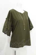 画像2: axes femme / コットンレース切替カットプルオーバー  カーキ S-26-07-23-023-AX-TO-AS-ZS (2)
