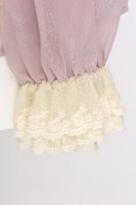 画像5: axes femme / ミモザ刺繍ボウタイブラウス  ピンク S-26-07-24-025-AX-BL-AS-ZS (5)