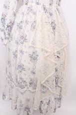 画像4: axes femme / ラッフルフリルレース花柄ワンピース  アイボリー S-26-07-26-040-AX-OP-HR-ZS (4)