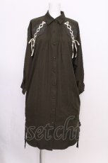 画像1: axes femme / 袖レースアップシャツワンピース  カーキ S-26-07-26-048-AX-OP-AS-ZS (1)