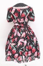 画像2: Angelic Pretty / Fresh Strawberry Dinerワンピース  黒 S-26-07-27-106-AP-OP-HR-ZS (2)