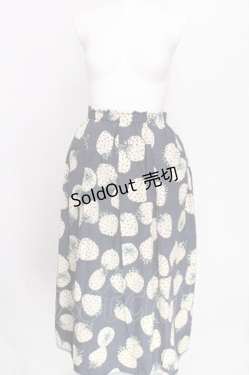 画像1: Franche Lippee / いちご柄スカート 3L 紺 S-26-07-30-036-LO-SK-HR-ZT834 (1)