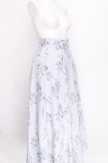 画像3: Maison de FLEUR / フラワープリントスカート  サックス S-26-07-30-029-LO-SK-ET-ZS (3)